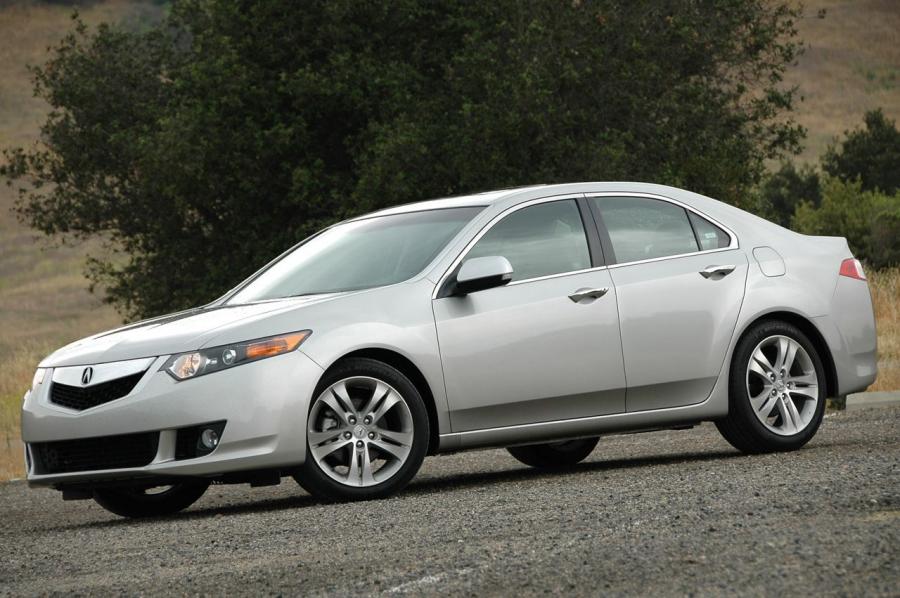  Acura TSX V6 2010 года  (фото 35 из 87)